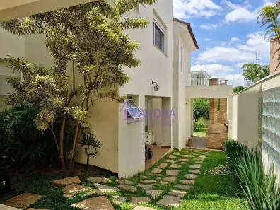 Sobrado com 4 Quartos à venda, 293m² no Vila Brasílio Machado, São Paulo