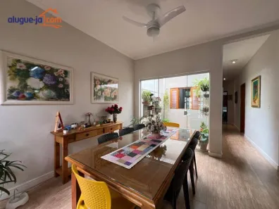 Casa com 3 Quartos à venda, 98m² no Loteamento Villa Branca, Jacareí