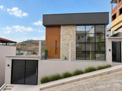 Casa com 3 Quartos à venda, 223m² no Jardim Itapemirim, Cachoeiro de Itapemirim