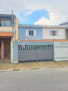 Sobrado com 4 Quartos à venda, 290m² no Centro, Poá