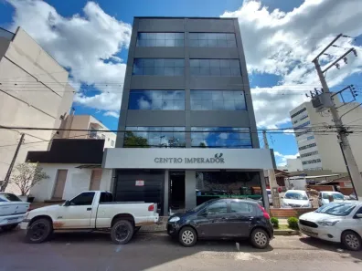 Sala Comercial para alugar, 238m² no Jardim Itália, Chapecó