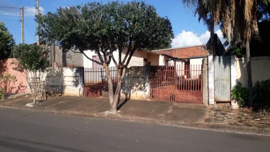 Casa com 3 Quartos à venda, 60m² no Centro, Santa Fé do Sul