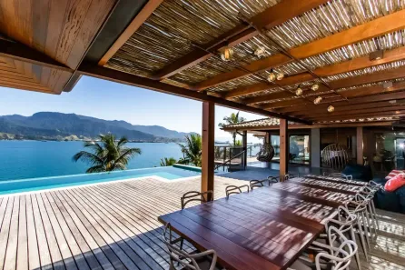 Sobrado com 5 Quartos à venda, 450m² no Piúva, Ilhabela