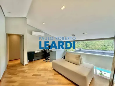 Casa de Condomínio com 4 Quartos à venda, 463m² no Jardim Indaiá, Embu das Artes
