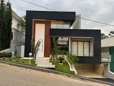 Casa de Condomínio com 4 Quartos à venda, 250m² no Condomínio do Lago 1ª Etapa, Goiânia