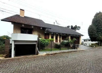 Casa com 5 Quartos para alugar, 860m² no Petrópolis, Caxias do Sul