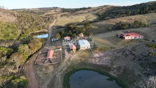 Fazenda/Sítio com 3 Quartos à venda, 10m² no , São Jerônimo da Serra