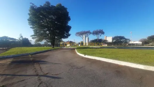Galpão/Depósito/Armazém à venda, 8000m² no Vila São Benedito, Pindamonhangaba