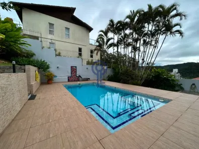 Apartamento com 1 Quarto para alugar, 25m² no Carvoeira, Florianópolis