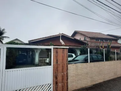 Casa com 3 Quartos à venda, 150m² no Belmira Novaes, Peruíbe