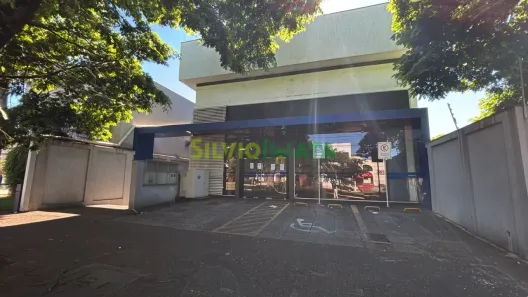 Ponto Comercial para alugar, 1238m² no Zona 02, Maringá