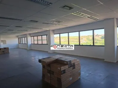 Sala Comercial para alugar, 648m² no Cambuí, Campinas