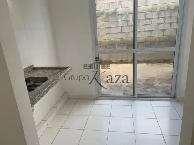 Casa de Condomínio com 2 Quartos à venda, 70m² no Jardim Colônia, Jacareí