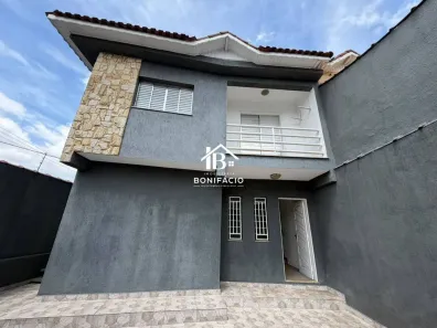 Sobrado com 3 Quartos para alugar, 150m² no Vila Domitila, São Paulo