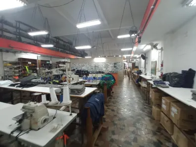 Prédio Comercial para alugar, 651m² no Centro, Santos