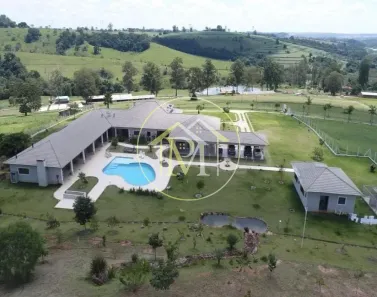 Fazenda/Sítio com 8 Quartos à venda, 10m² no Do Gramadão, Itapetininga
