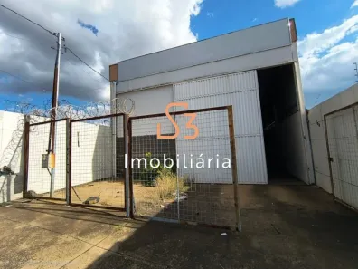 Galpão/Depósito/Armazém para alugar, 342m² no Marta Helena, Uberlândia