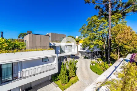Sobrado com 3 Quartos à venda, 204m² no Guabirotuba, Curitiba