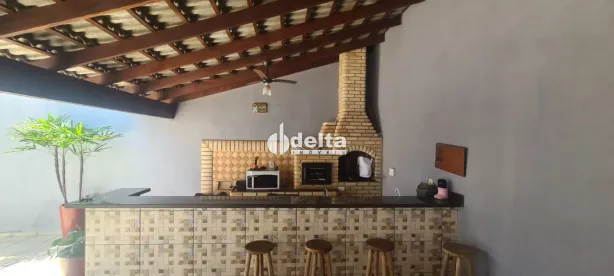 Casa com 3 Quartos à venda, 120m² no Alto Umuarama, Uberlândia