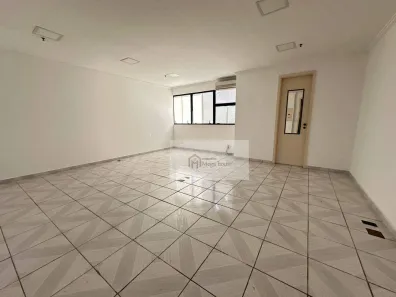 Sala Comercial para alugar, 37m² no Indianópolis, São Paulo