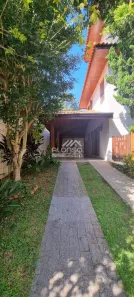 Casa de Condomínio com 5 Quartos para alugar, 360m² no Granja Viana, Cotia