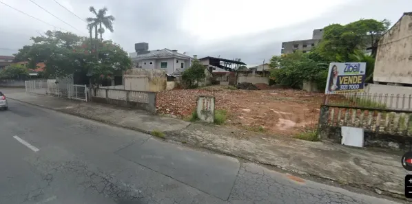 Lote/Terreno à venda, 600m² no Iririú, Joinville