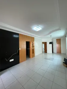 Casa com 3 Quartos à venda, 250m² no Jardim Inconfidência, Uberlândia
