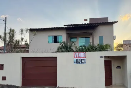 Sobrado com 4 Quartos à venda, 260m² no Jardim Santo Antônio, Goiânia
