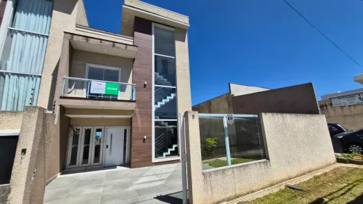 Casa com 3 Quartos para alugar, 177m² no Pinheirinho, Curitiba