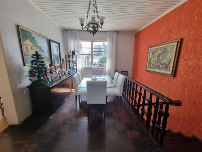 Casa com 4 Quartos à venda, 150m² no Agronômica, Florianópolis