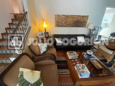 Casa com 5 Quartos à venda, 254m² no Lagoa, Rio de Janeiro
