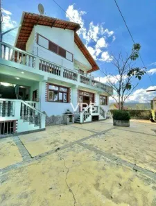 Casa de Condomínio com 3 Quartos à venda, 345m² no Golfe, Teresópolis