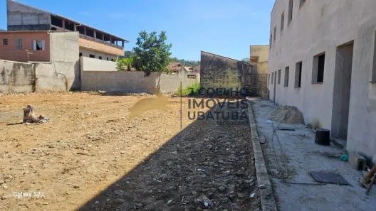 Lote/Terreno à venda, 300m² no Estufa II, Ubatuba