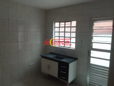 Casa com 1 Quarto para alugar, 40m² no Jardim Aida, Guarulhos