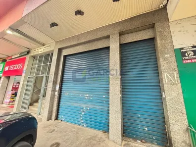 Ponto Comercial para alugar, 750m² no Santa Maria Goretti, Porto Alegre