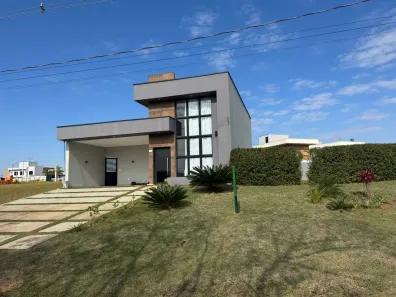 Casa de Condomínio com 3 Quartos à venda, 170m² no Jardim Ninho Verde II, Pardinho