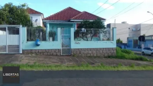 Casa com 3 Quartos à venda, 114m² no Medianeira, Porto Alegre