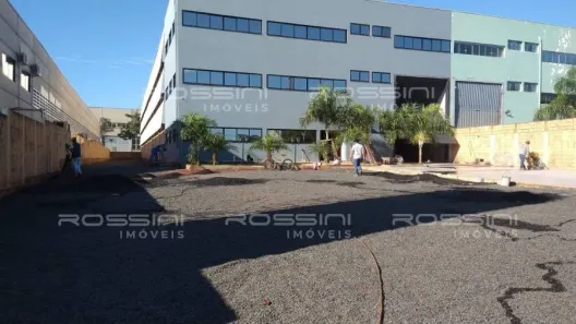 Ponto Comercial para alugar, 2100m² no , Cravinhos