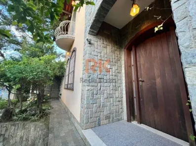 Casa com 3 Quartos à venda, 360m² no Paquetá, Belo Horizonte