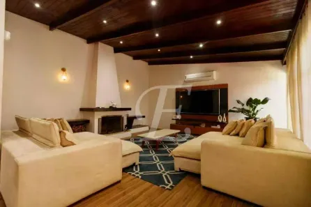 Sobrado com 5 Quartos para alugar, 294m² no Jardim Leonor Mendes de Barros, São Paulo
