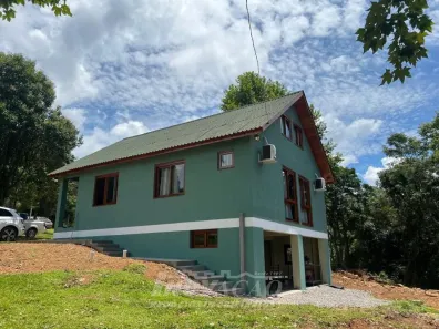 Fazenda/Sítio com 3 Quartos à venda, 220m² no Marcondes, Gramado