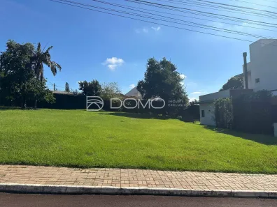 Lote/Terreno à venda, 600m² no Região do Lago, Cascavel