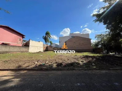 Lote/Terreno à venda, 630m² no Jardim Amália, Volta Redonda