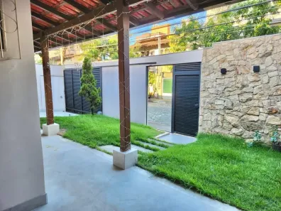 Casa com 3 Quartos à venda, 240m² no Jardim Camburi, Vitória