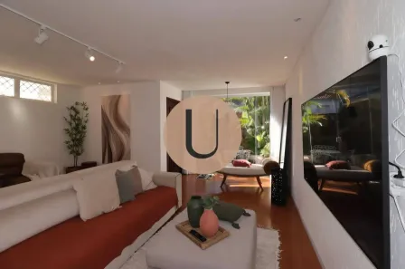Sobrado com 3 Quartos à venda, 310m² no Vila Bastos, Santo André