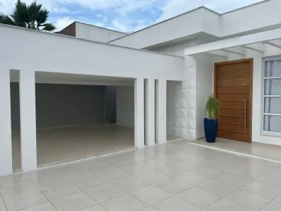 Casa de Condomínio com 4 Quartos para alugar, 250m² no , Porto Seguro