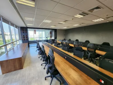 Sala Comercial para alugar, 130m² no Cidade Monções, São Paulo
