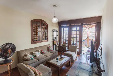 Casa com 8 Quartos à venda, 420m² no Concórdia, Belo Horizonte