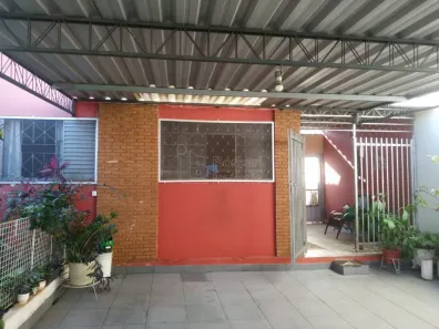 Casa com 3 Quartos à venda, 160m² no Centro, Araraquara