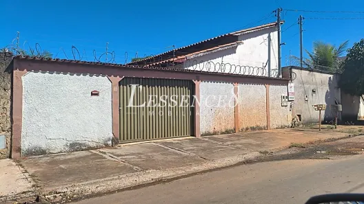 Casa com 4 Quartos à venda, 250m² no Residencial Pedro Miranda, Senador Canedo